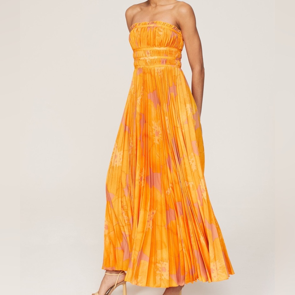 Slate & Willow Strapless Pleated Maxi Dress - Picture 3 of 16